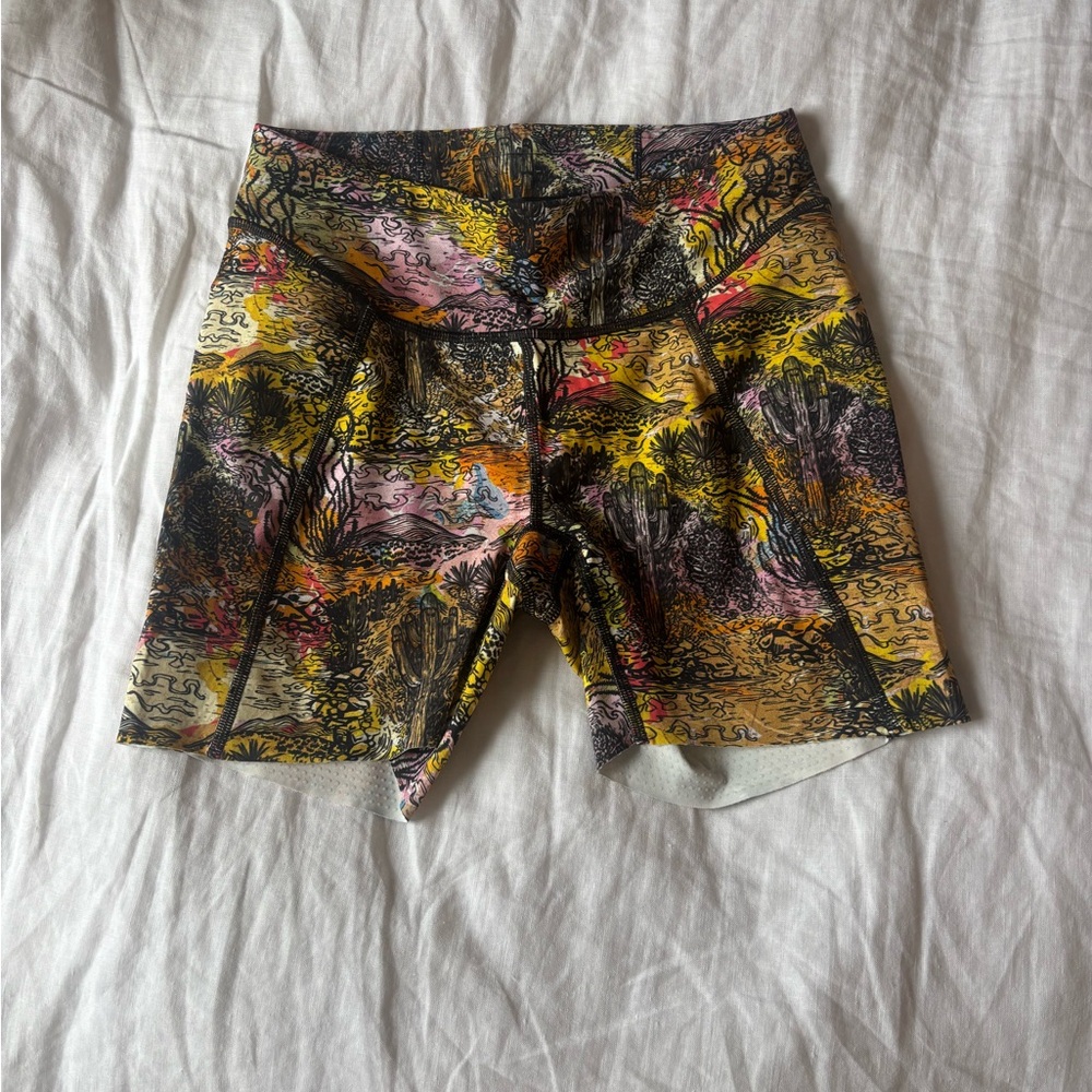 Janji limited edition desert dreaming pace short